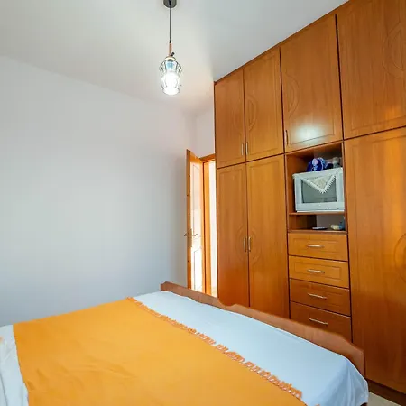 Aldi's Guest house