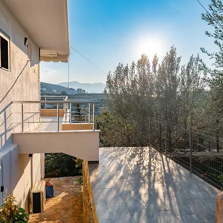 Aldi's Guest house